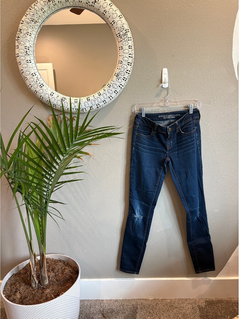 American Eagle Dark Blue Skinny Jeans with Distressed Knees